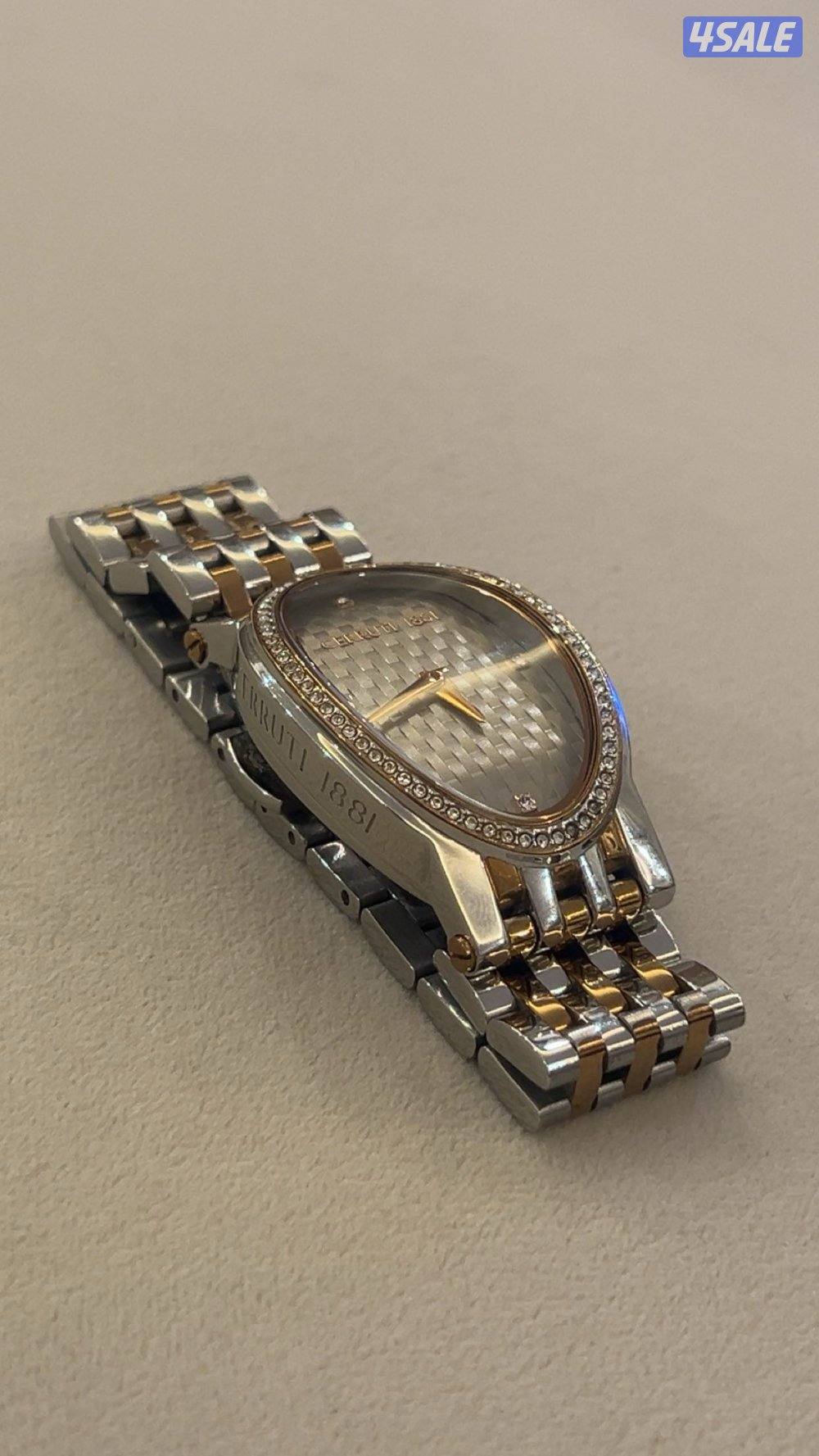 ساعة شيروتي0