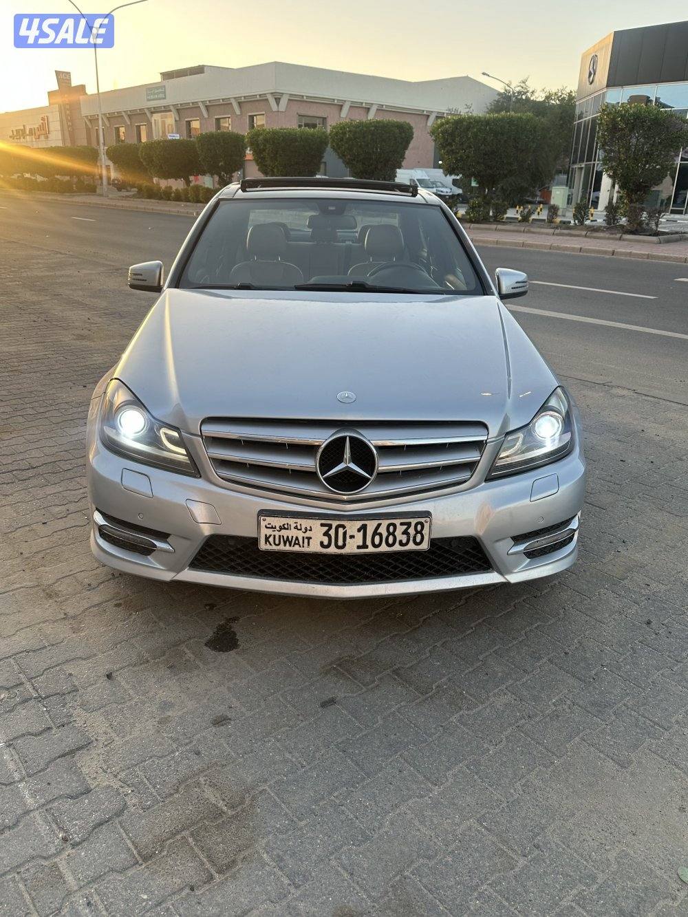 للبيع مرسيدس c200 موديل 2014 ماشي 1781