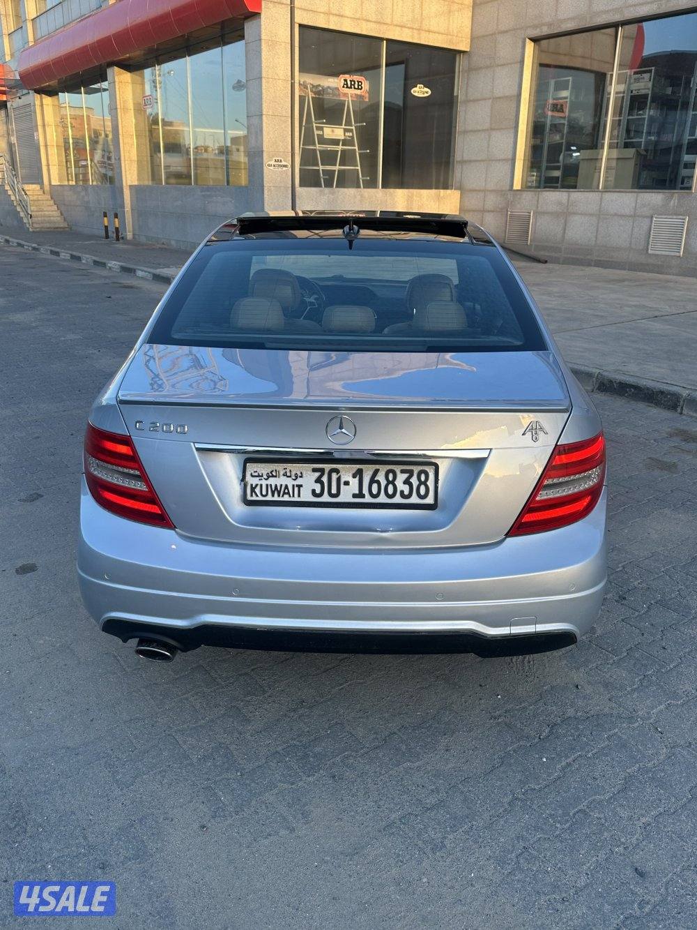 للبيع مرسيدس c200 موديل 2014 ماشي 1789