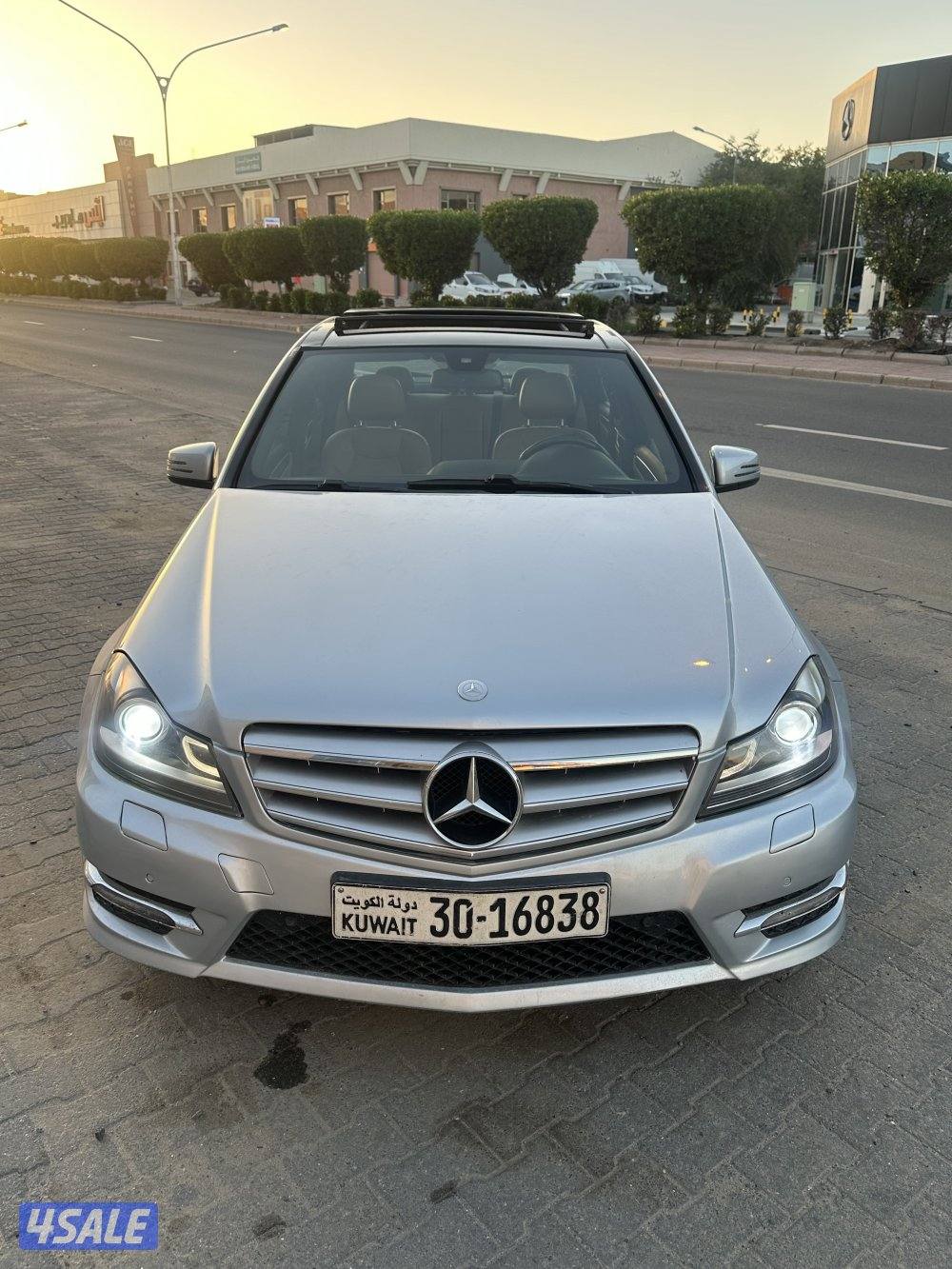 للبيع مرسيدس c200 موديل 2014 ماشي 17814