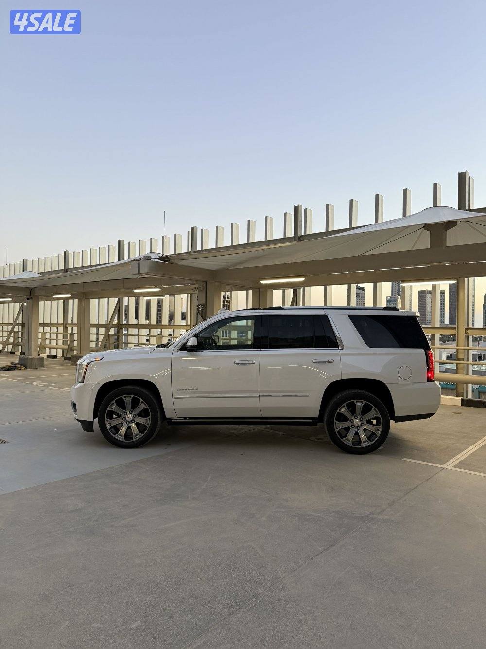 للبيع يوكن دينالي 2017 فل كامل4