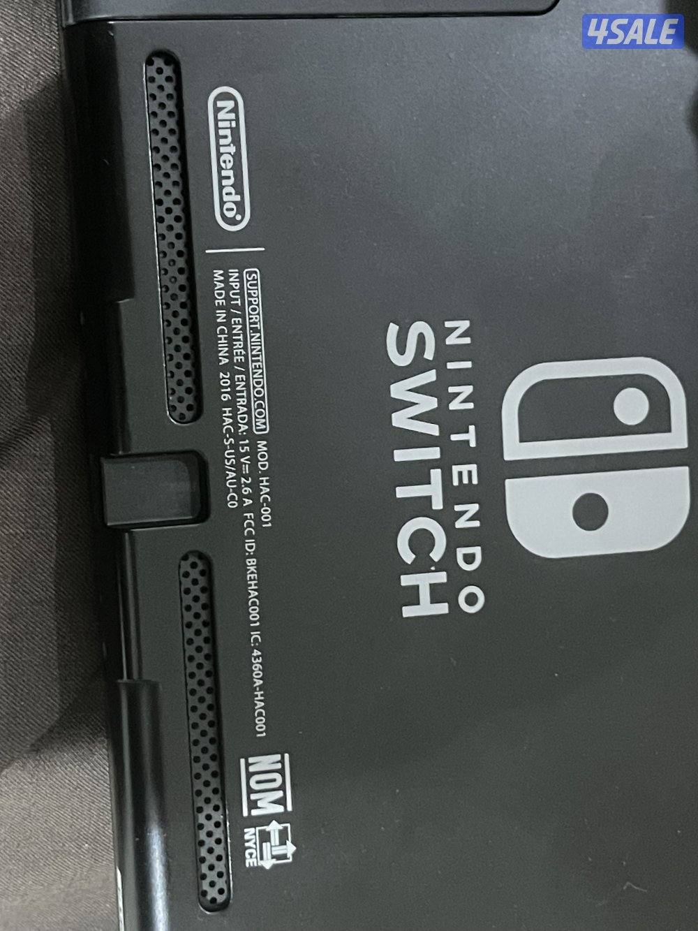 جهاز نينتندو سوتش Nintedo switch مع لعبتين وحده بغلاف و وحده لا كامل ا11