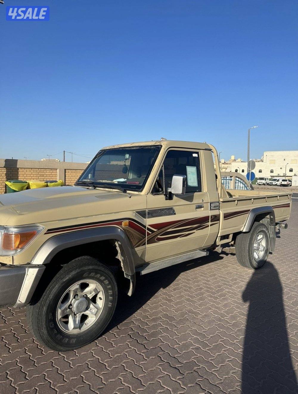 للبيع تويوتا شاص موديل ٢٠١٢2