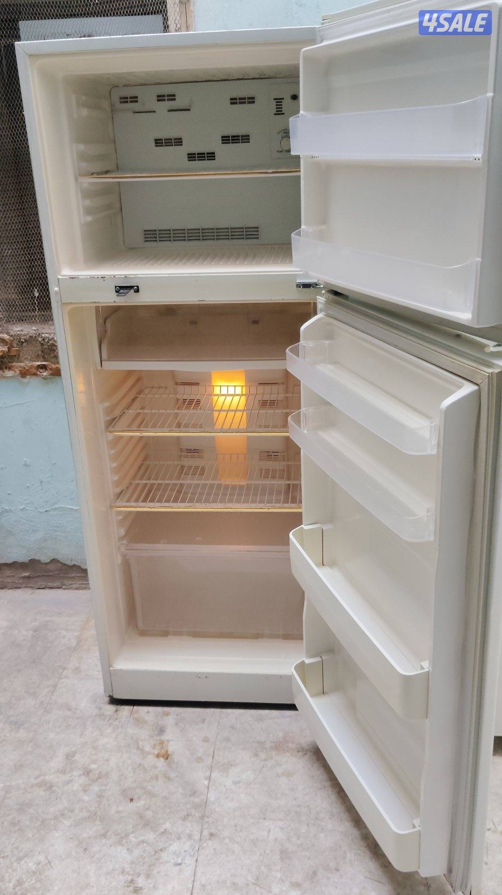 نبيع جميع انواع الطباخات وا ثلاجات بحاله ممتازه3