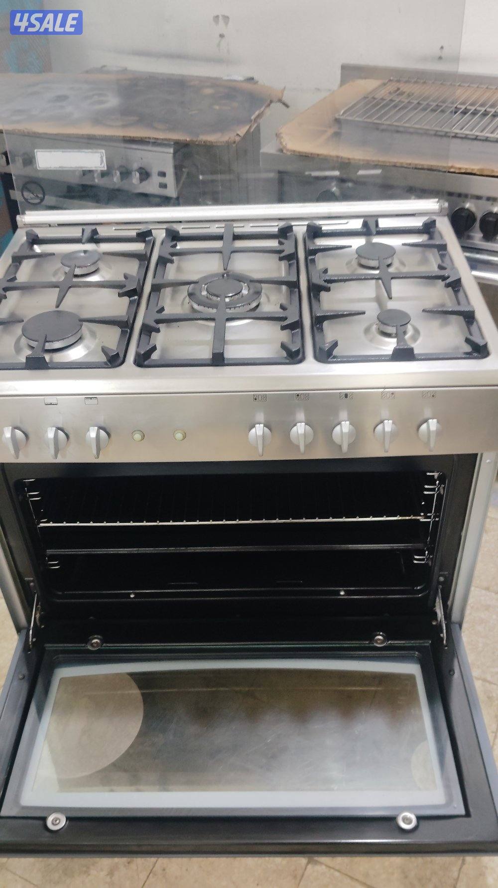 نبيع جميع انواع الطباخات وا ثلاجات بحاله ممتازه8