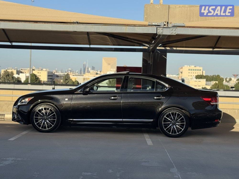 للبيـــع LS460- م 2015 - عداد227 - وارد الساير - بحالة الوكالة4