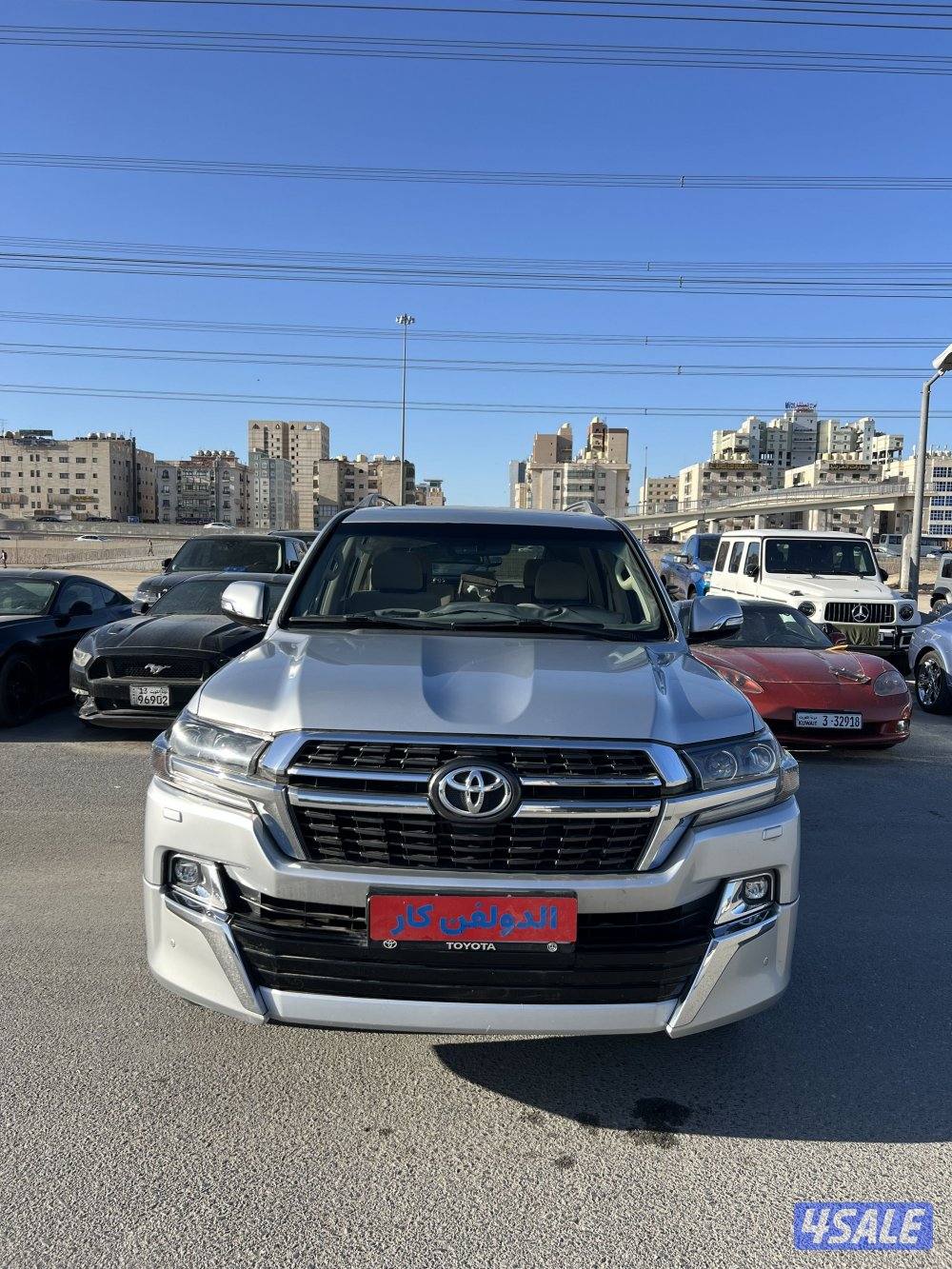 لاند كروزر غراند  20210