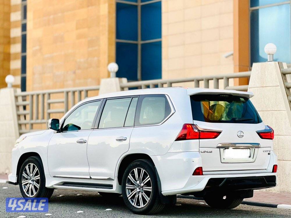 جيب لكزس 20163