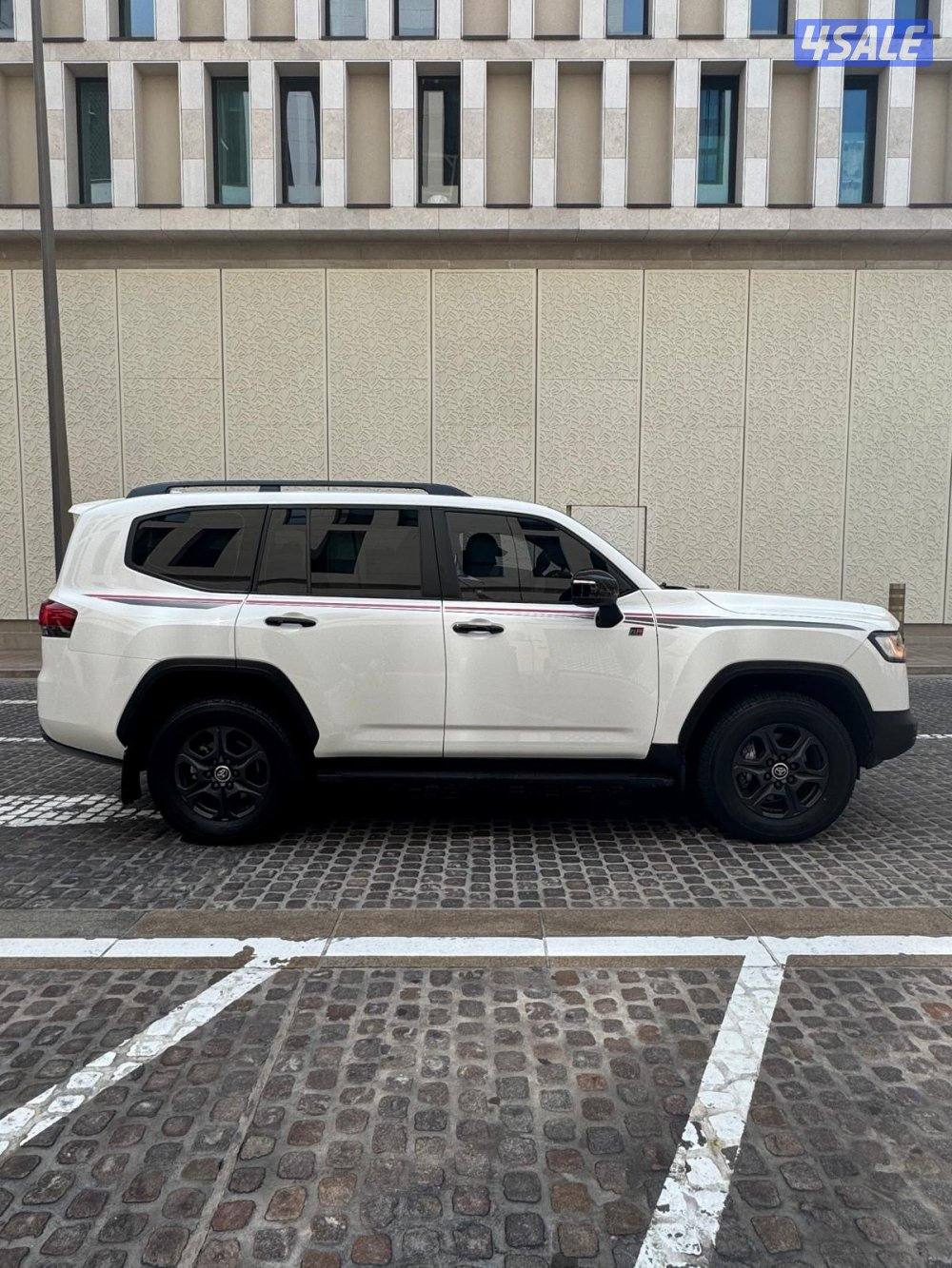 لاند كروزر GR سبورت3