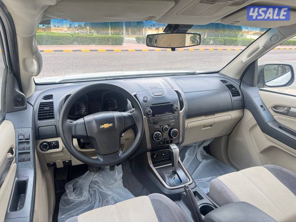 تريل بليزر مديل 2013 ماشي 141 الف وارد الغانم9