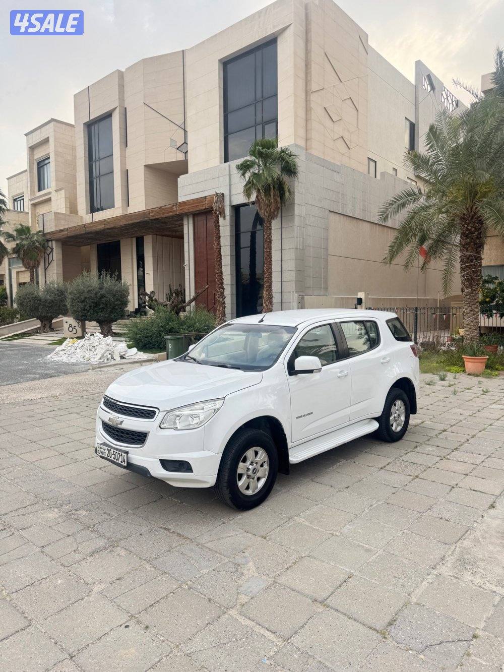 تريل بليزر مديل 2013 ماشي 141 الف وارد الغانم11