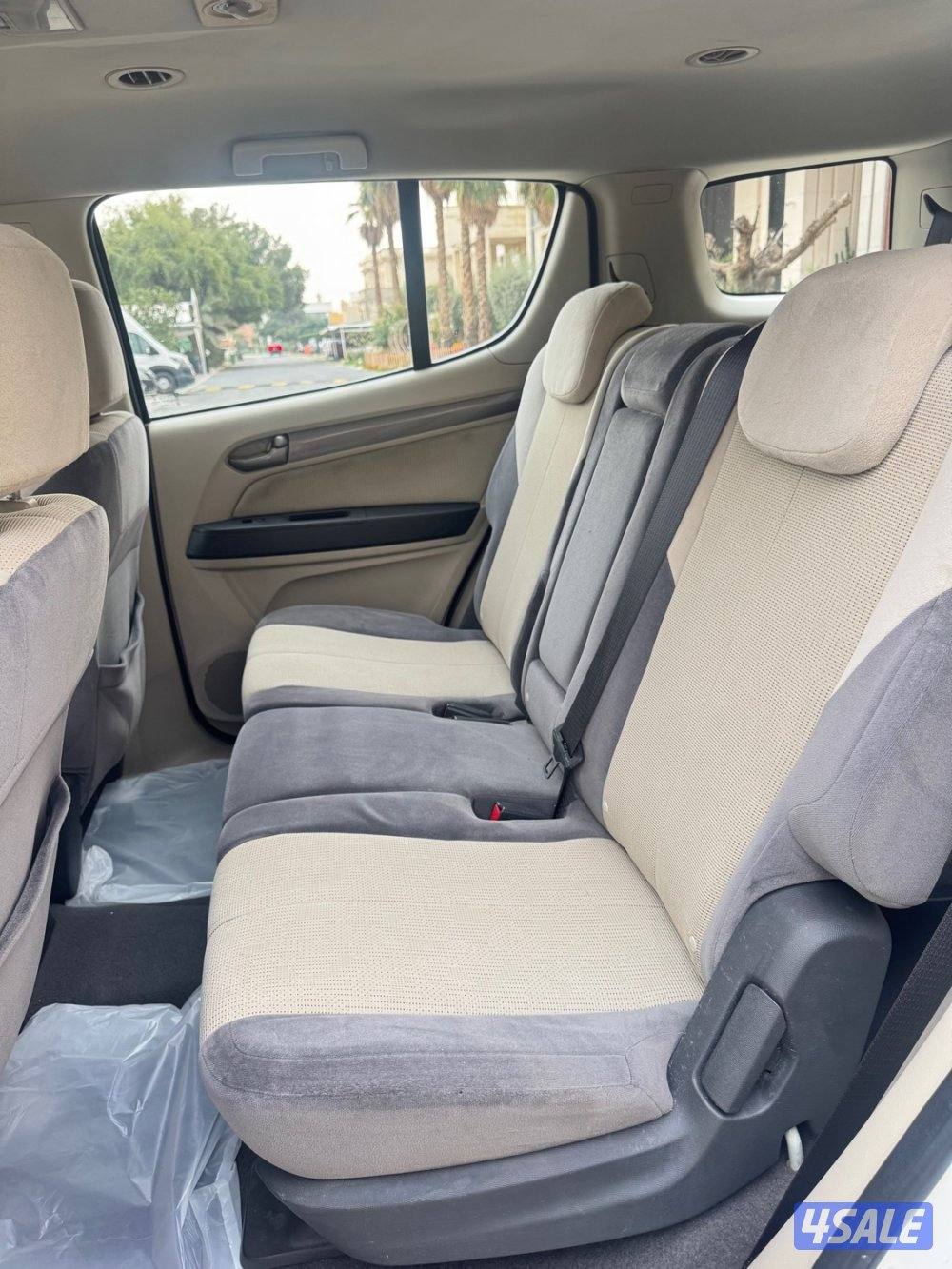 تريل بليزر مديل 2013 ماشي 141 الف وارد الغانم14