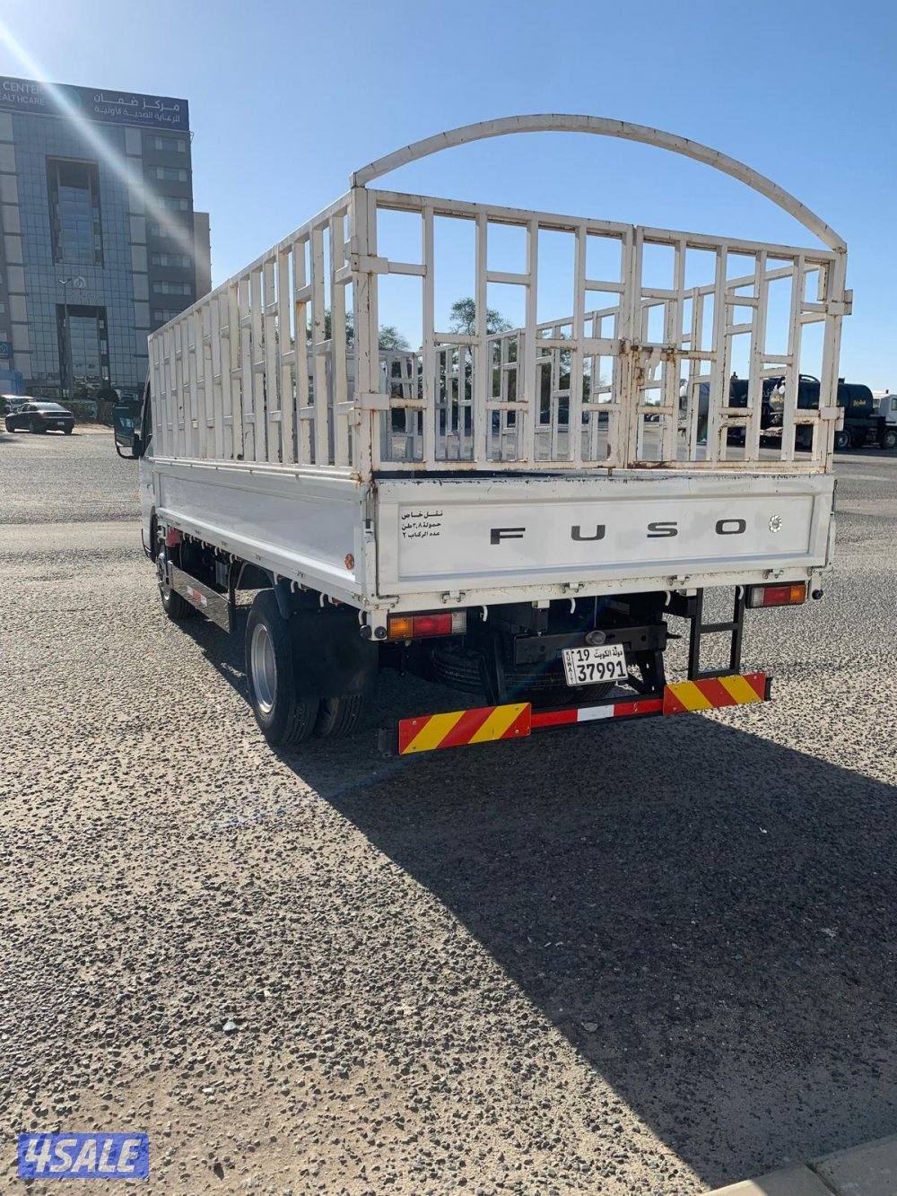 للبيع هاف لوري13