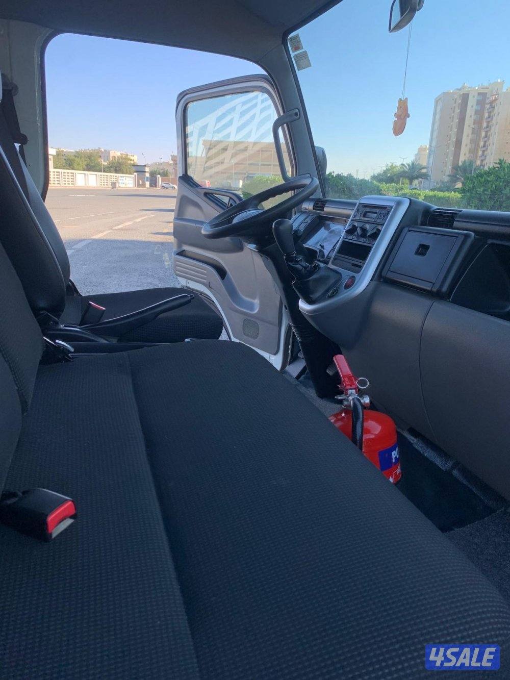 للبيع هاف لوري2