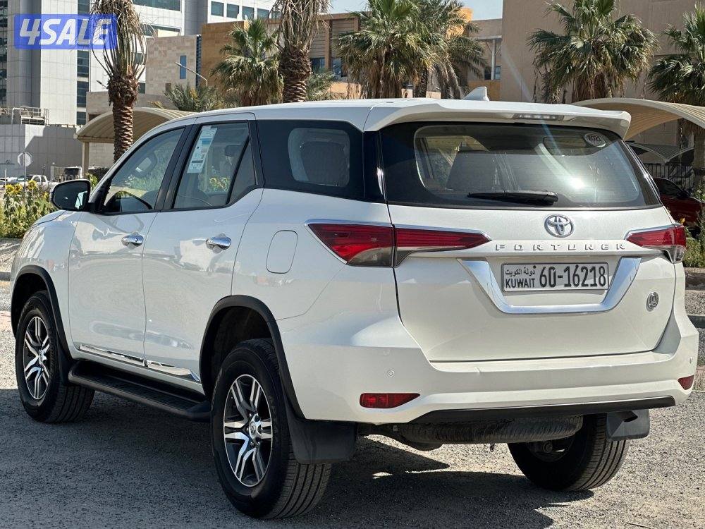 للبيع تويوتا فورتنر وارد الوكالة الساير3