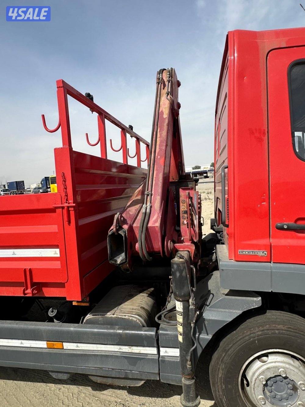 هاف لوري كرين  مرسيدس نصف شاحنه4