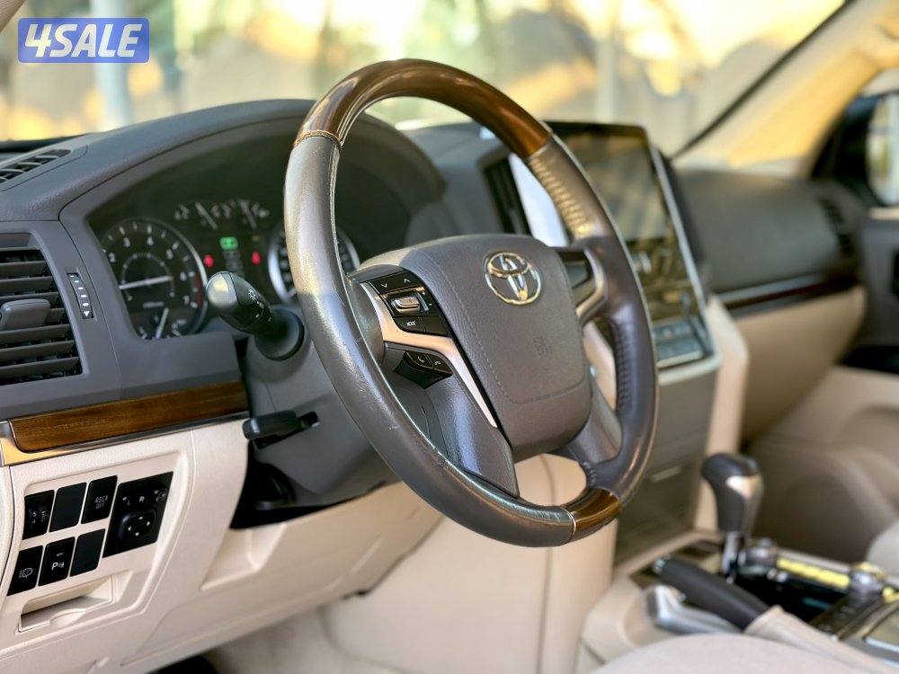 معرض القمة🚩7