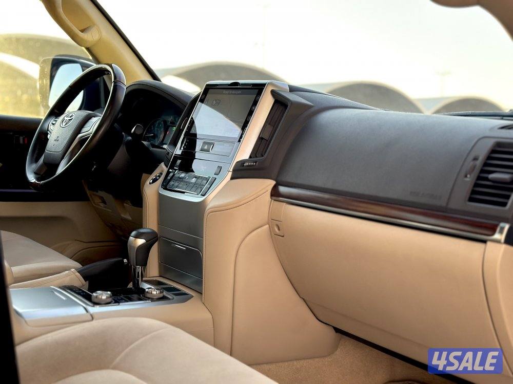 معرض القمة🚩9