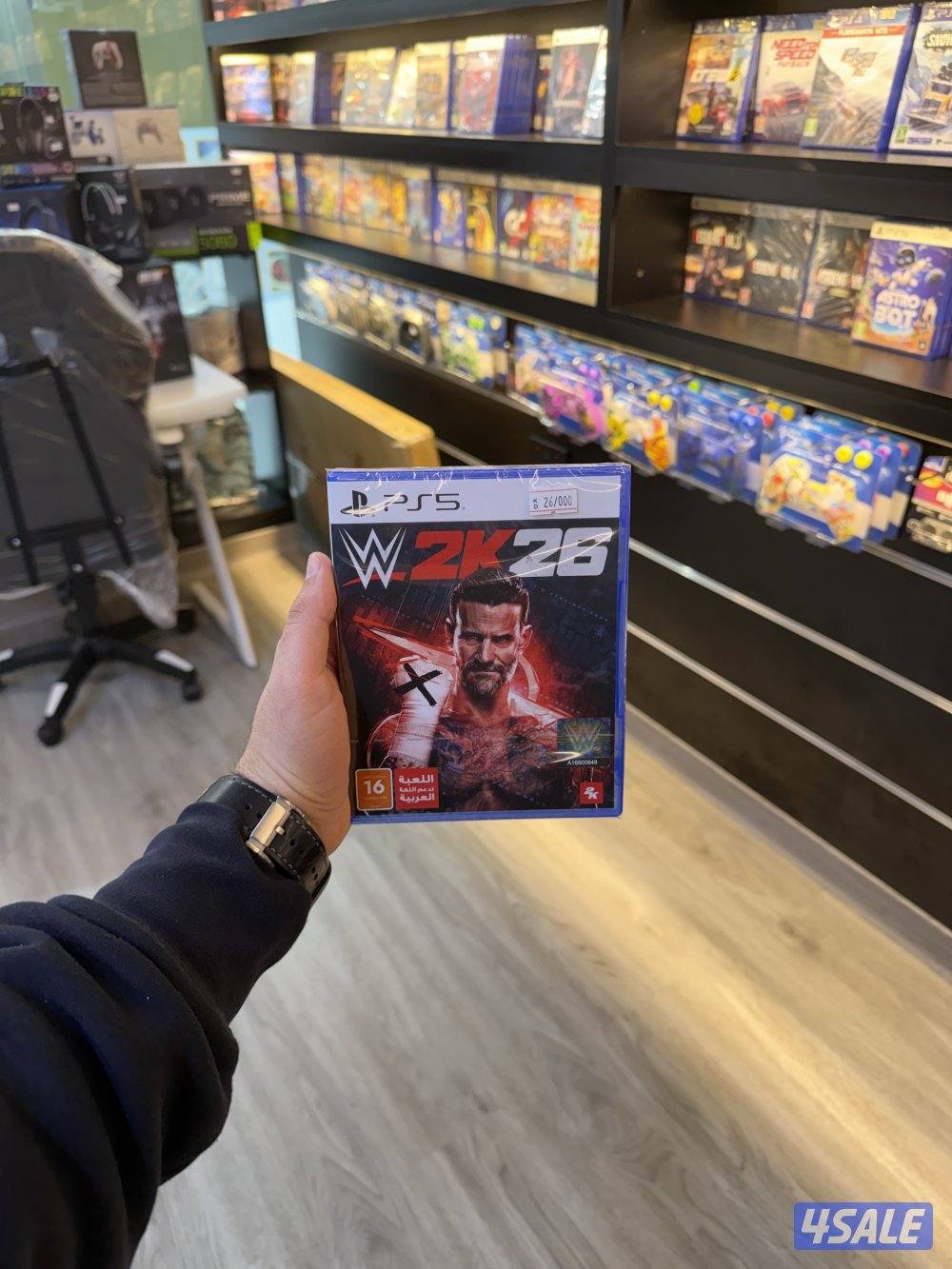 متوفر لدينا جميع انواع البلايستيشن والالعاب والاكستسوارات1