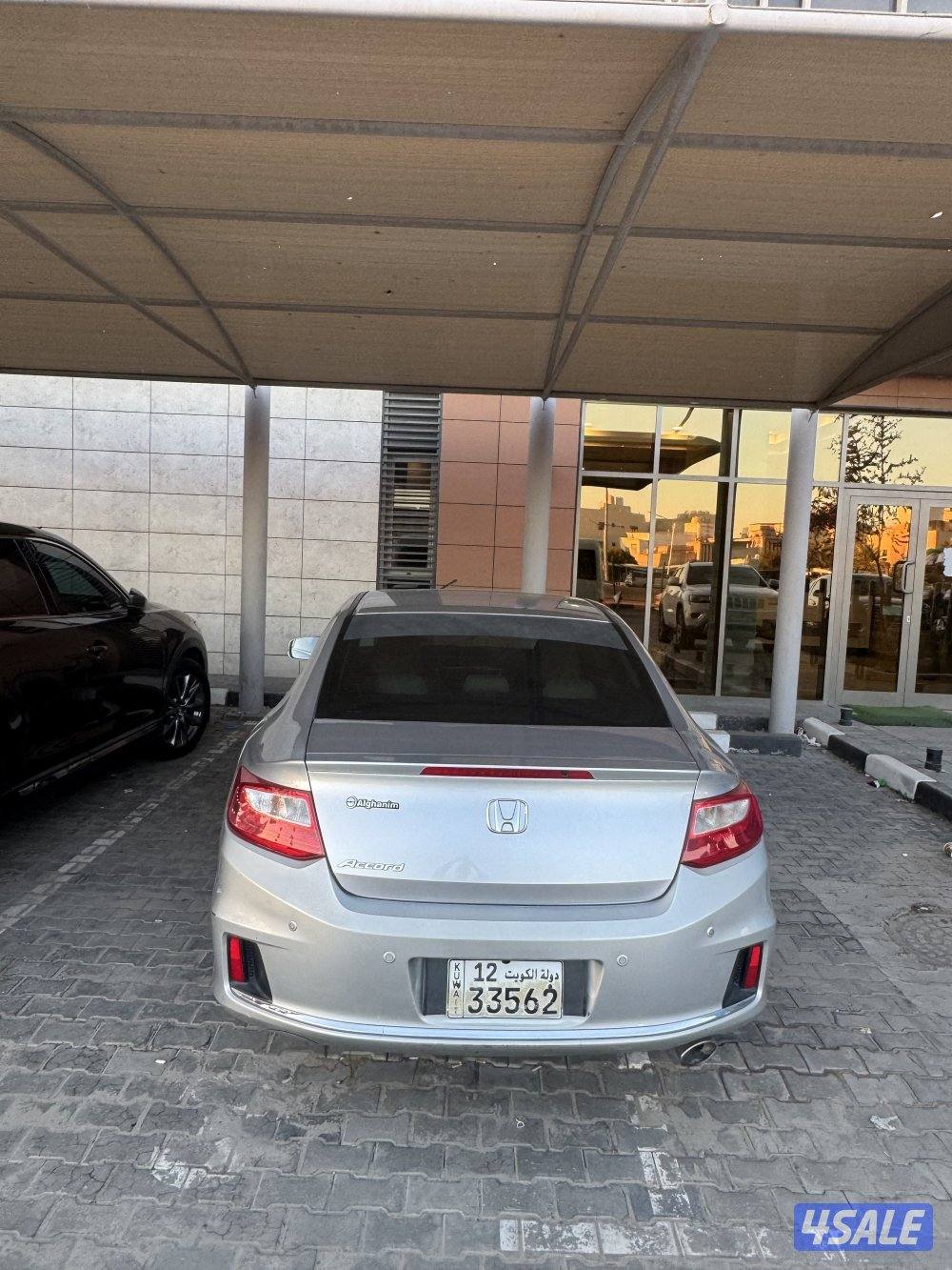 هوندا اكورد باب واحد موديل ٢٠١٣ ممشي ١٢٧٥٠٠ شرط الفحص جير ماكينة  شاصي0