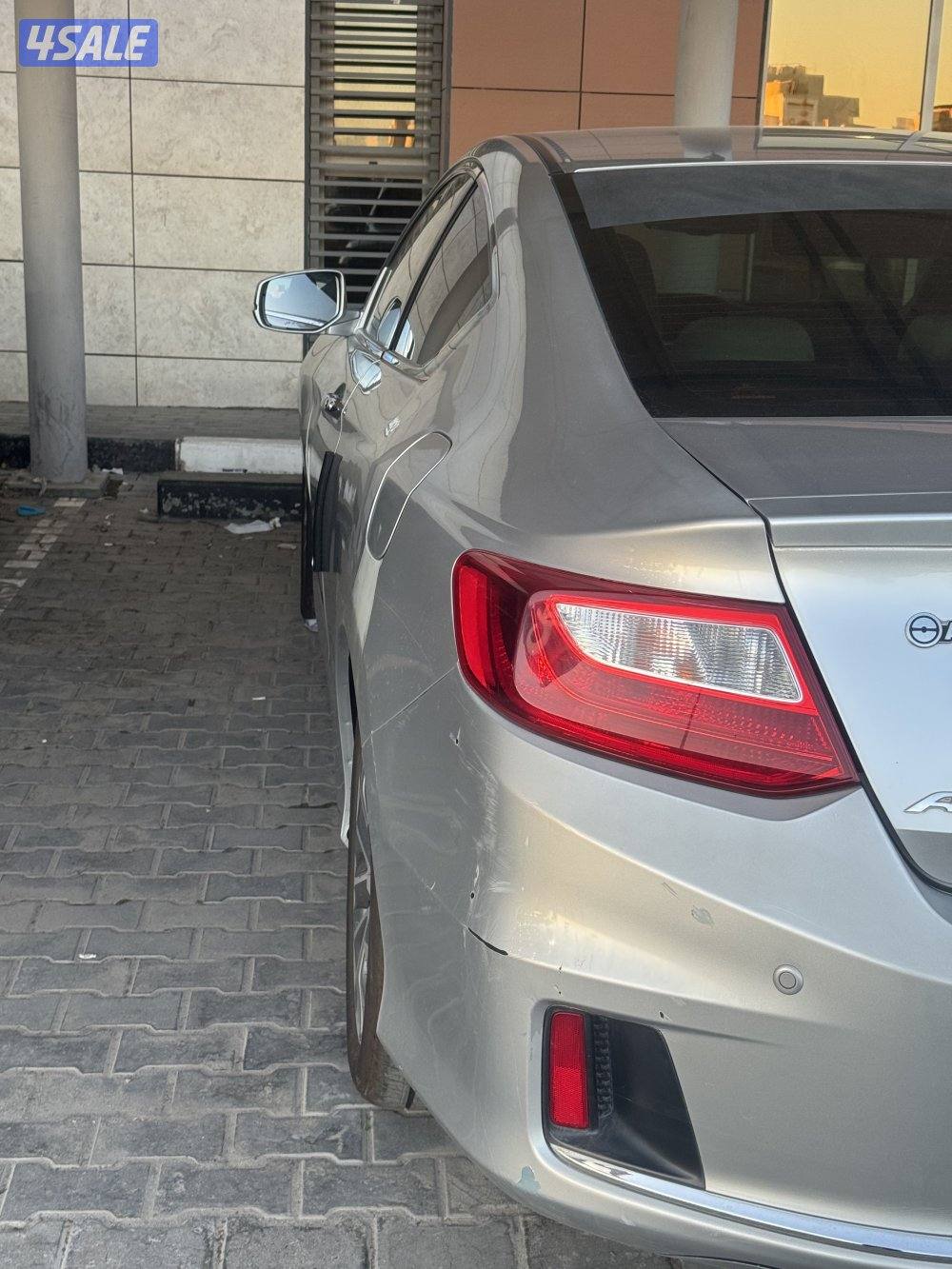 هوندا اكورد باب واحد موديل ٢٠١٣ ممشي ١٢٧٥٠٠ شرط الفحص جير ماكينة  شاصي2