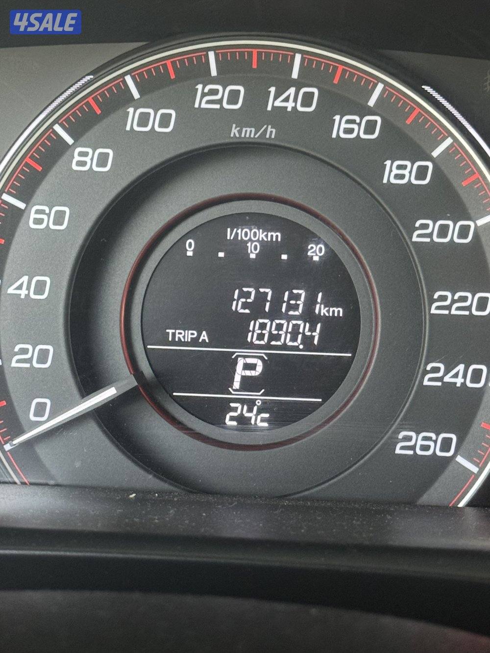 هوندا اكورد باب واحد موديل ٢٠١٣ ممشي ١٢٧٥٠٠ شرط الفحص جير ماكينة  شاصي3