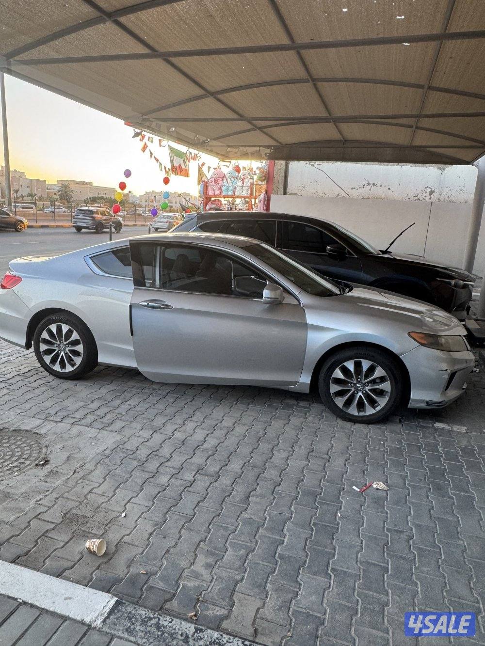 هوندا اكورد باب واحد موديل ٢٠١٣ ممشي ١٢٧٥٠٠ شرط الفحص جير ماكينة  شاصي8