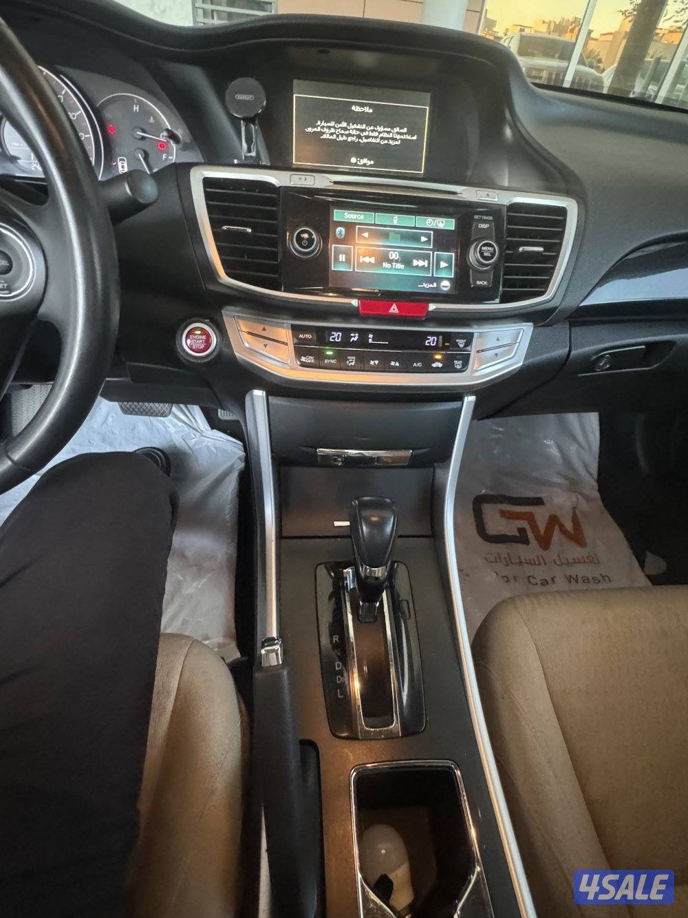 هوندا اكورد باب واحد موديل ٢٠١٣ ممشي ١٢٧٥٠٠ شرط الفحص جير ماكينة  شاصي10