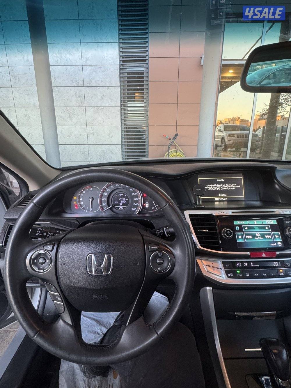هوندا اكورد باب واحد موديل ٢٠١٣ ممشي ١٢٧٥٠٠ شرط الفحص جير ماكينة  شاصي11