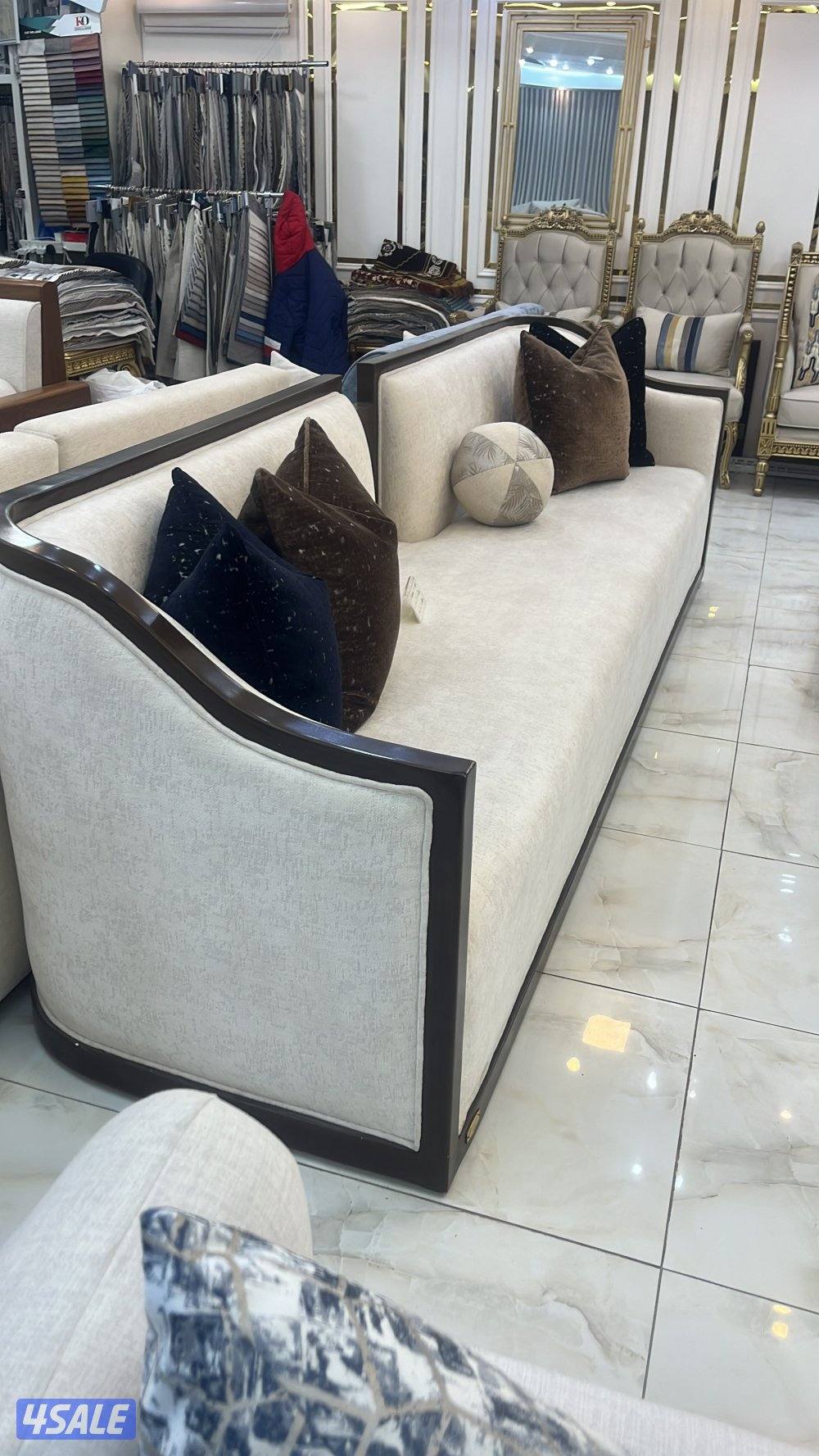 الضجيج مجمع غاليرا محل قصر روفان باب ٢/٥ محل ١٤ ارضى7