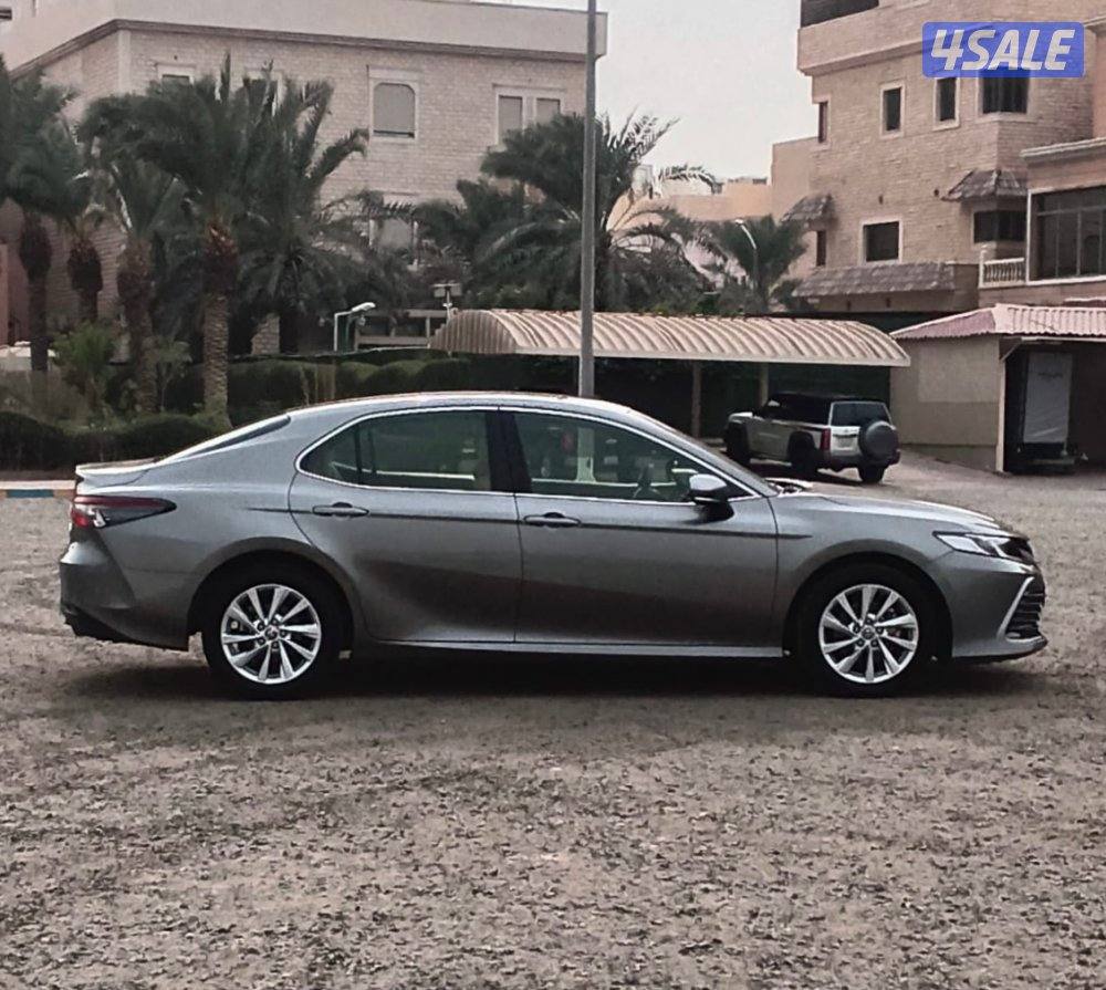 كامري 2022 عداد 52 الف كم مالك اول3