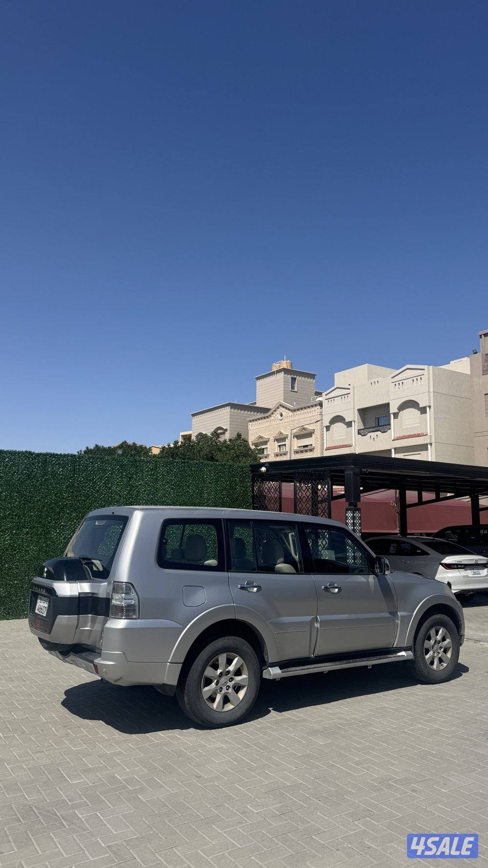 للبيع باجيرو1