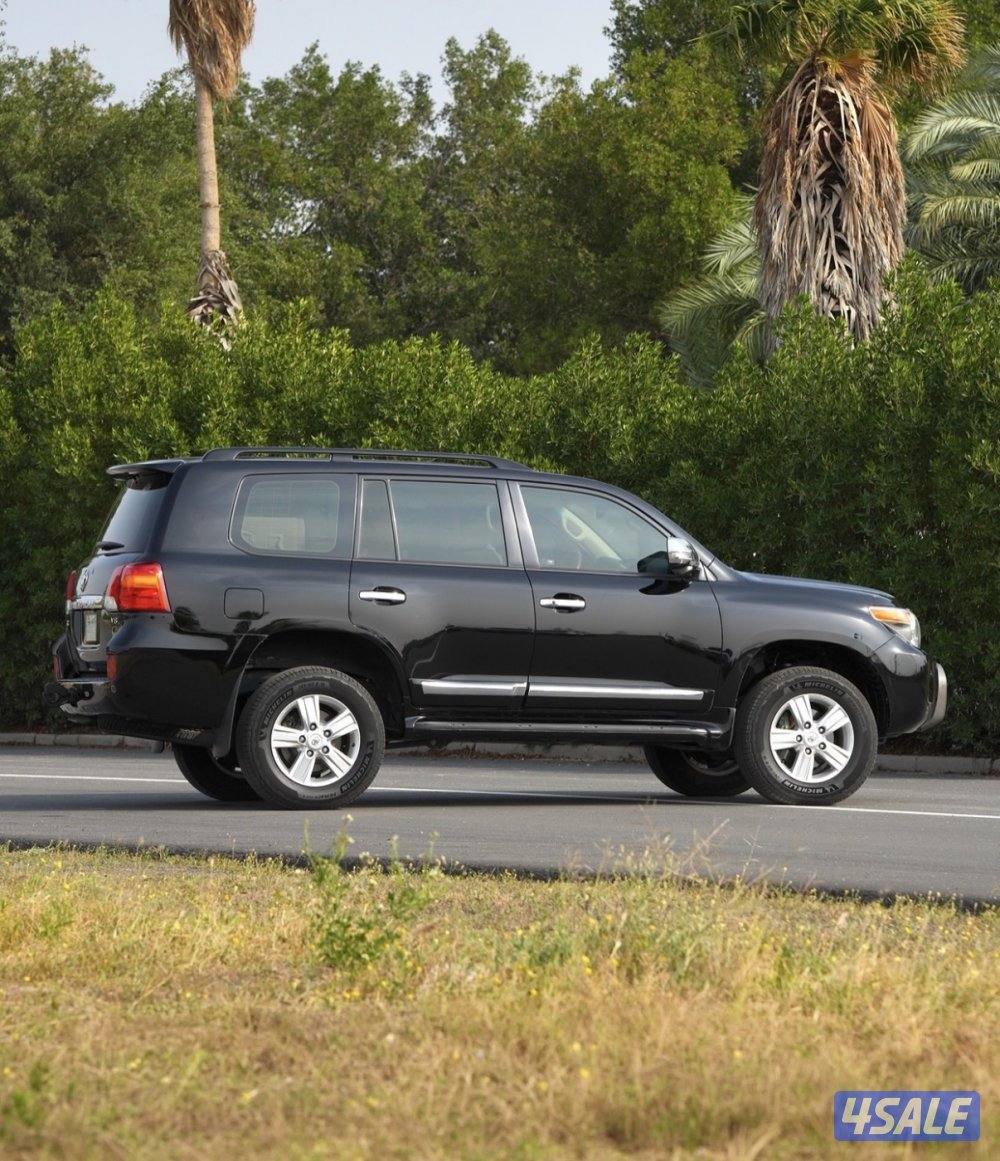 لاندكروزر ديزل الساير (مخزن)0