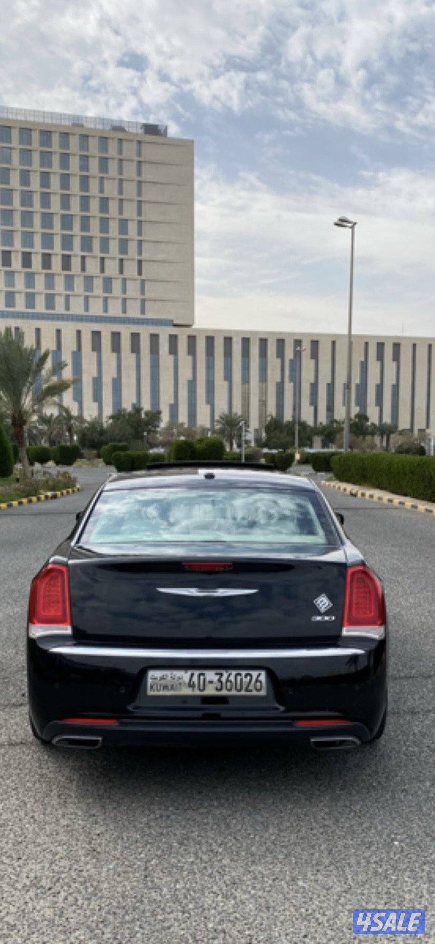 8 سلندر كامل المواصفات ماشي 90 الف فقط4