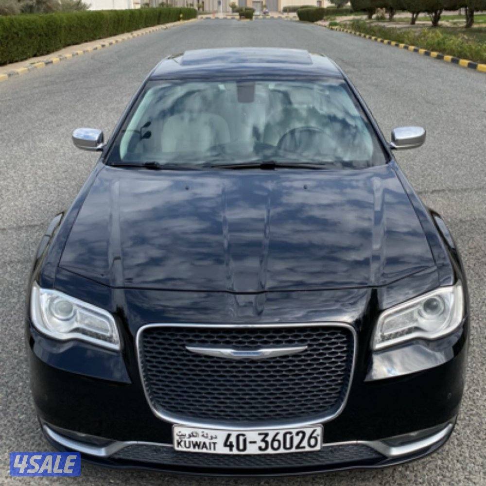 8 سلندر كامل المواصفات ماشي 90 الف فقط3