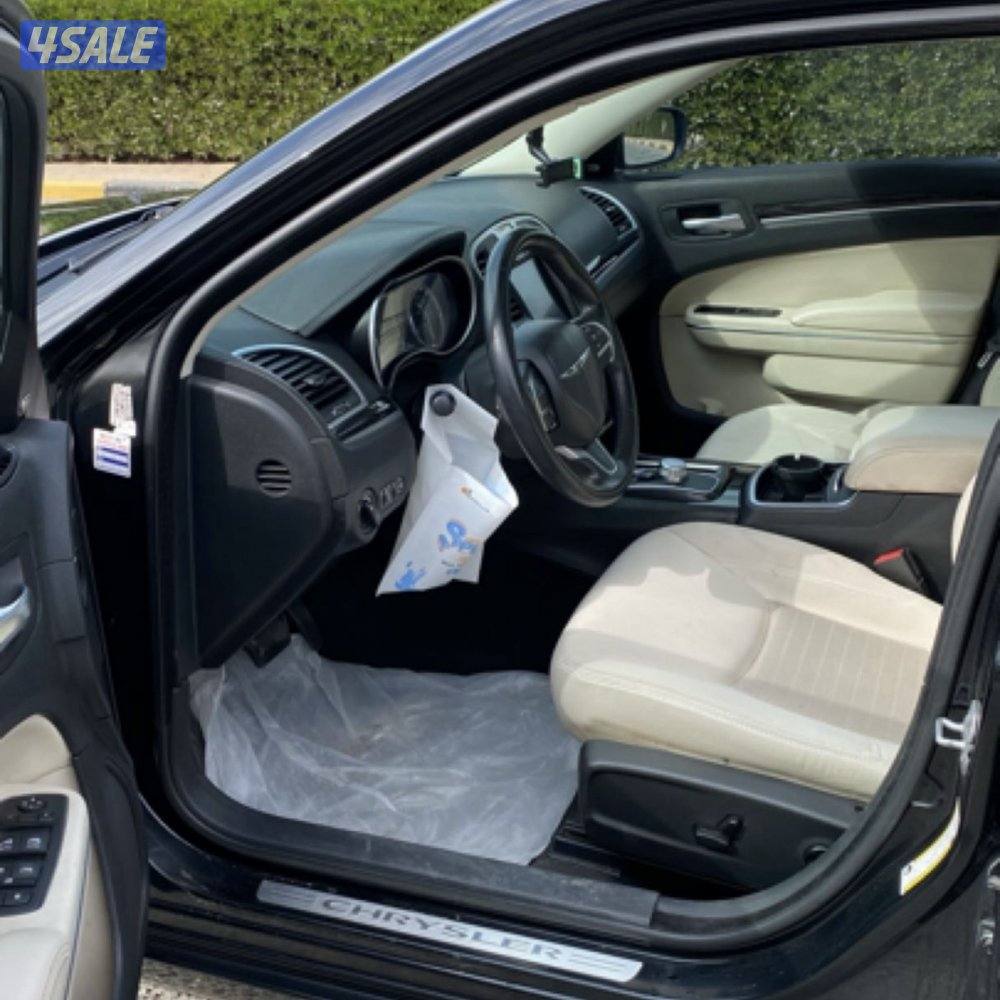 8 سلندر كامل المواصفات ماشي 90 الف فقط5