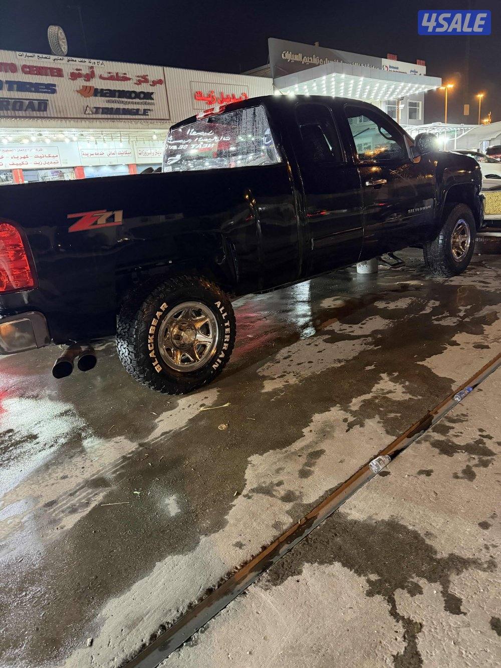 ‏للبيع سلفرادو لونه أسود من داخل بيج0