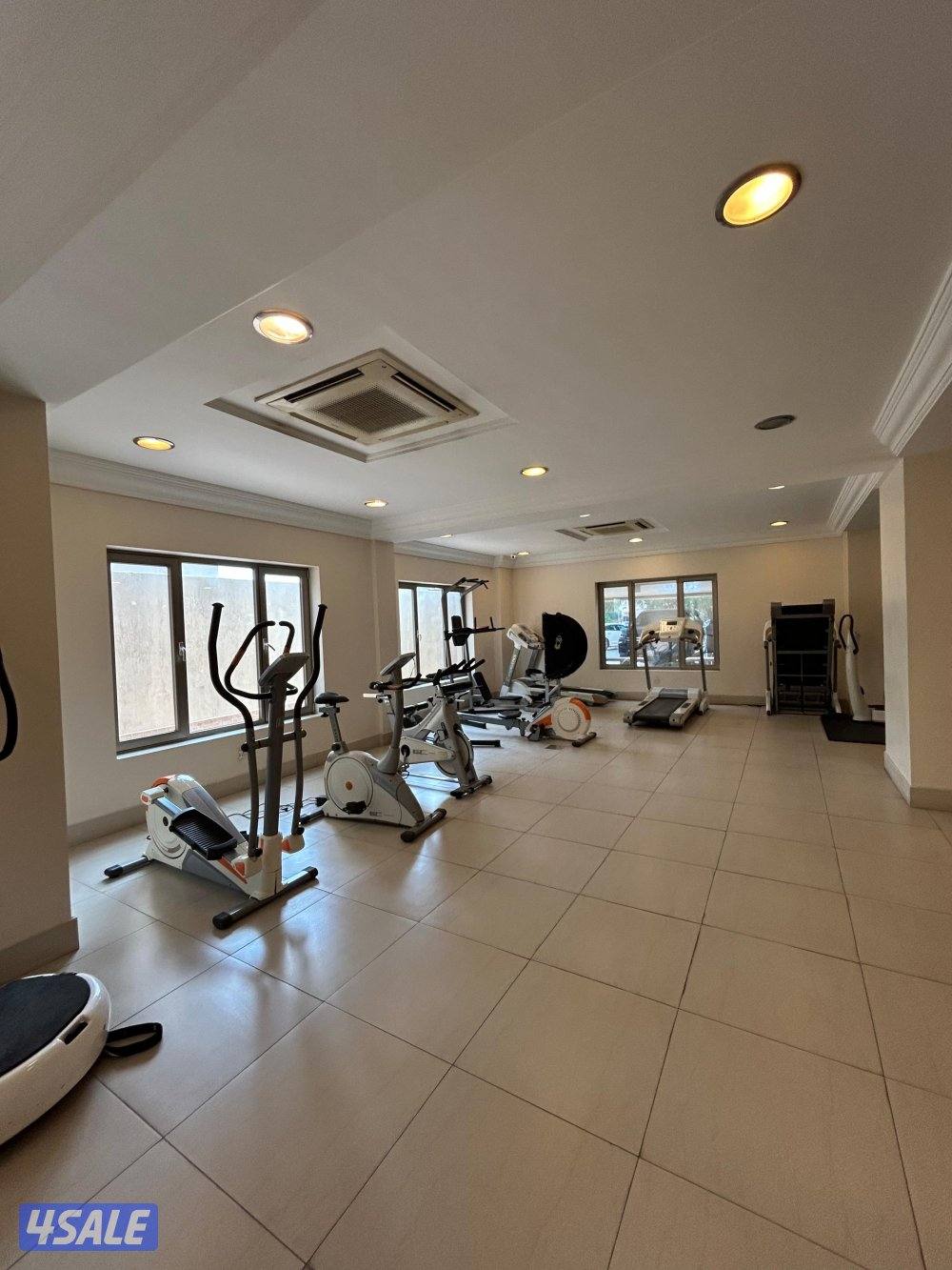 شقة نصف مفروشه للإيجار فى الشعب البحري بإطلالة بحيرة12