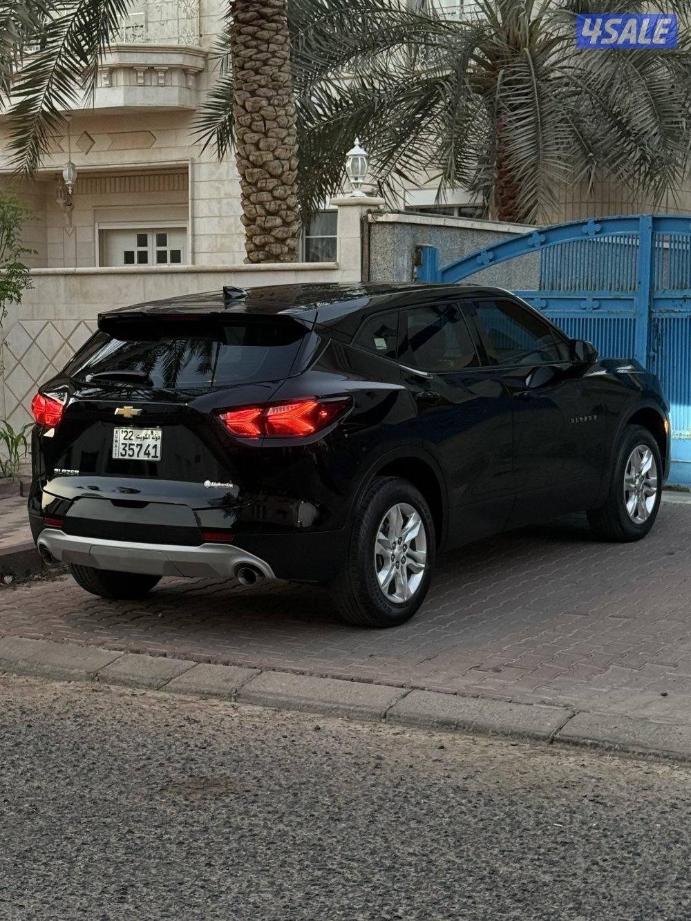 بليزر موديل 2021 وارد الغانم صبغ الوكالة ماشي 88 الف شرط الفحص3