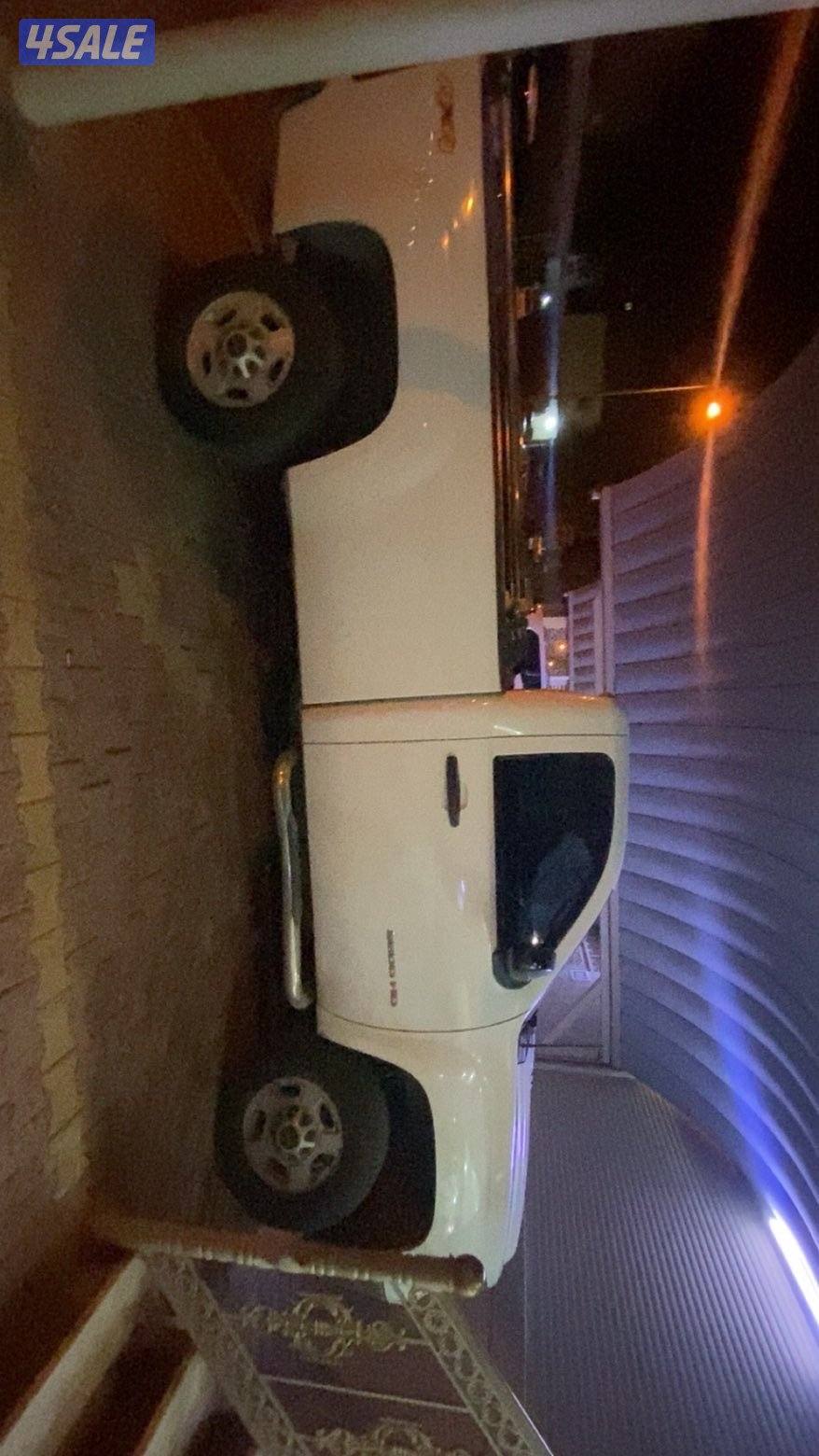 للبيع سيرا hd 2500 موديل 2011شرط الفحص قير ومكينه وشاصي عداد 288000الف4