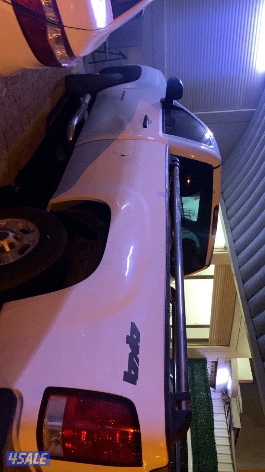 للبيع سيرا hd 2500 موديل 2011شرط الفحص قير ومكينه وشاصي عداد 288000الف7