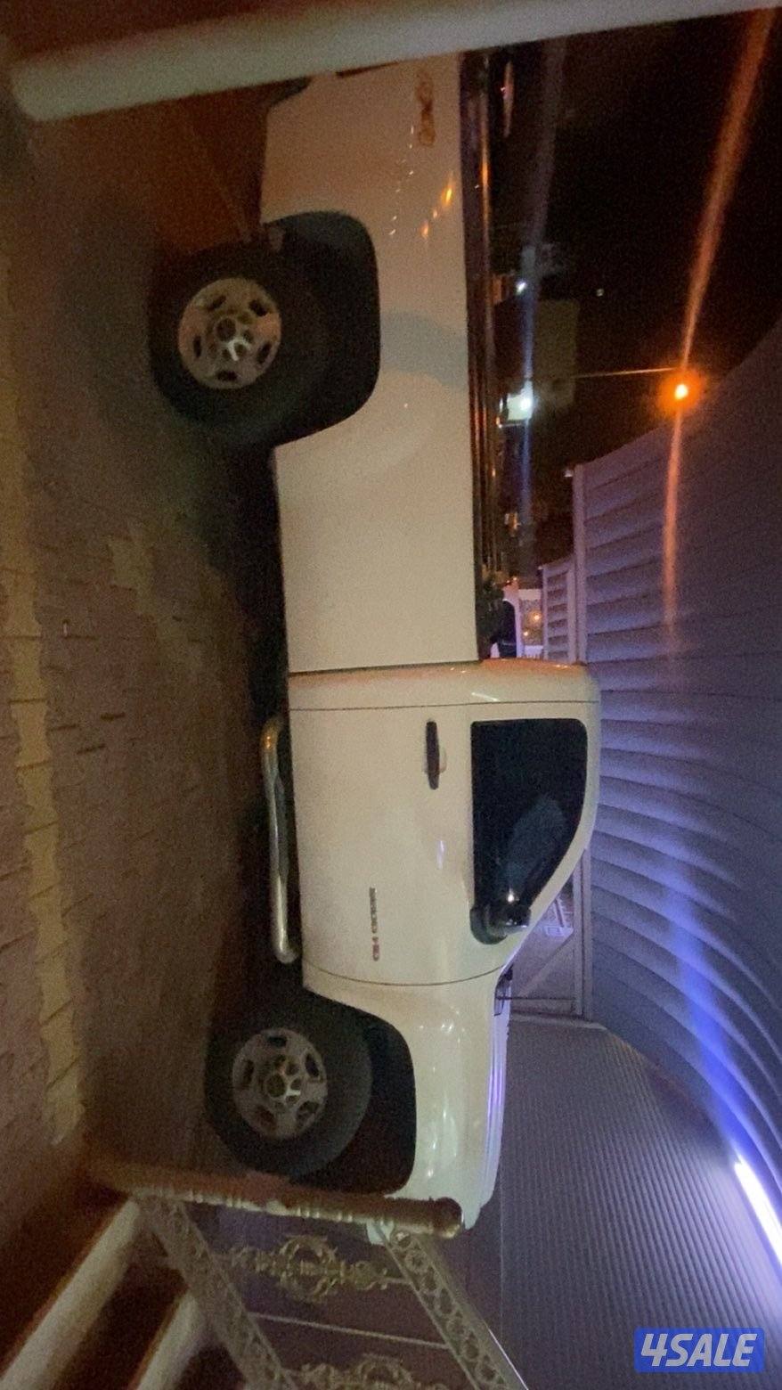 للبيع سيرا hd 2500 موديل 2011شرط الفحص قير ومكينه وشاصي عداد 288000الف8