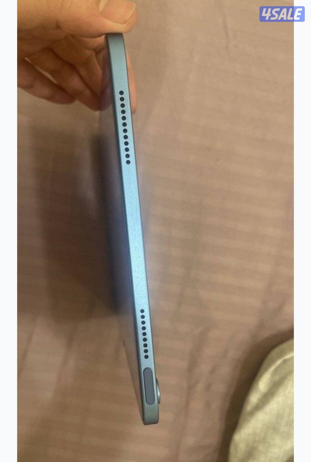 بدون ايه زلق شبه جديد مع كرتونه Ipad a16 256gb3