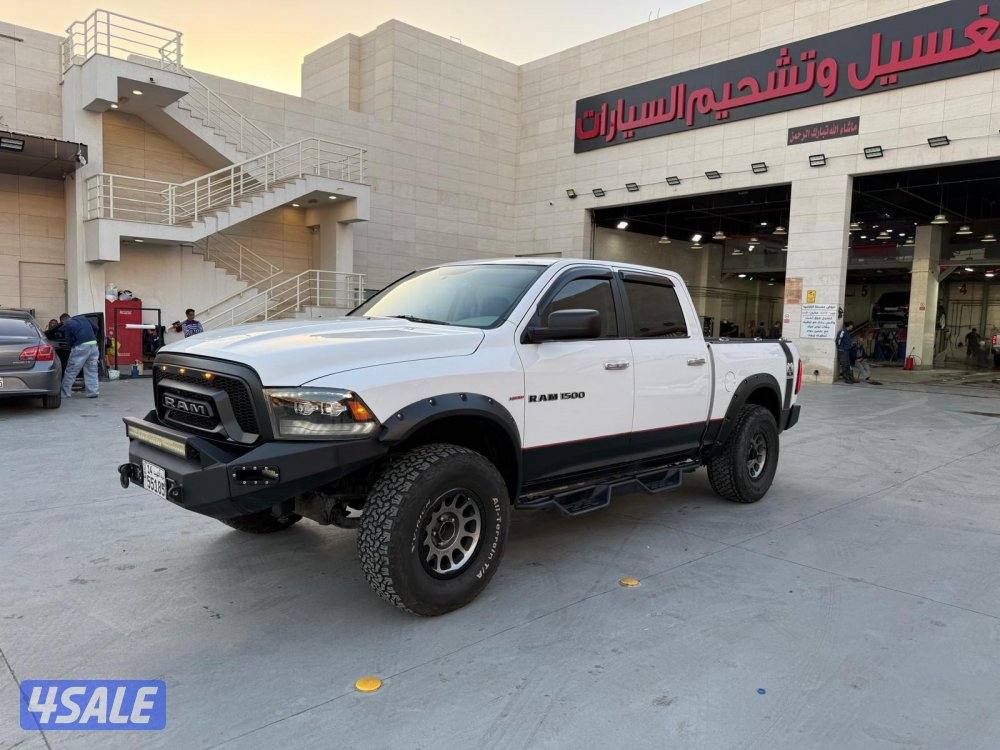 للبيع دوج رام 2011 ماشي 250 بحالة ممتازه1