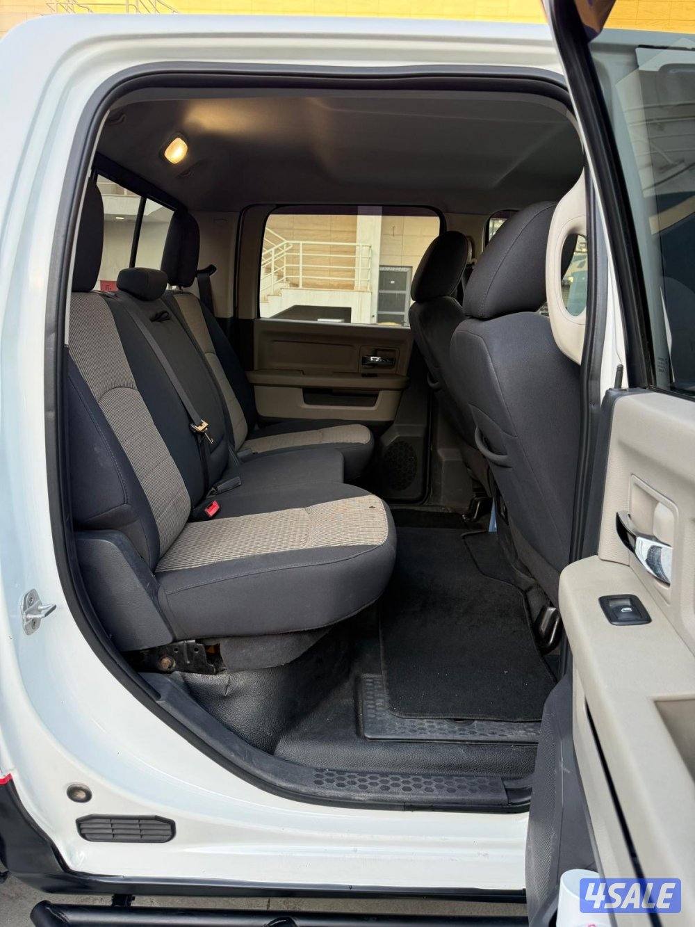 للبيع دوج رام 2011 ماشي 250 بحالة ممتازه5