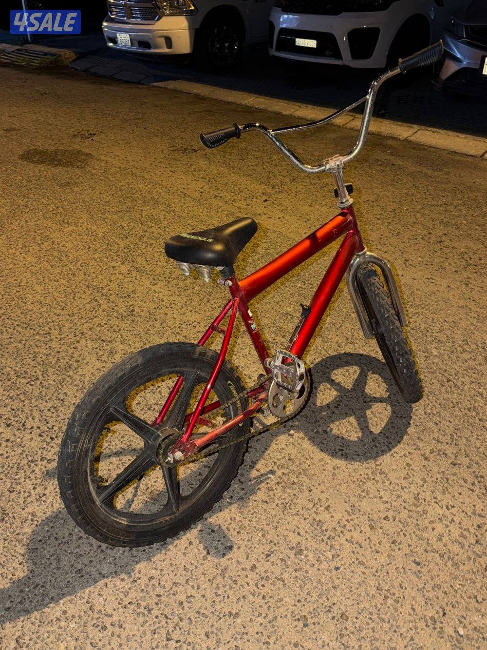 قاري كوموندا نظيف مستعمل يومين شامل التوصيل علي حسب المنطقه3