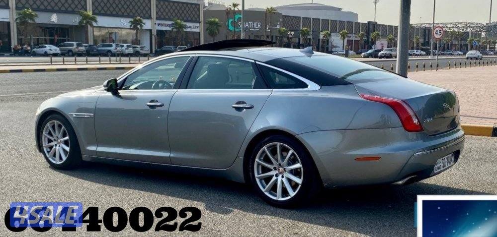 للبيع جاكوار 2015 رمادي داخل بيج ماشي 180 ألف3