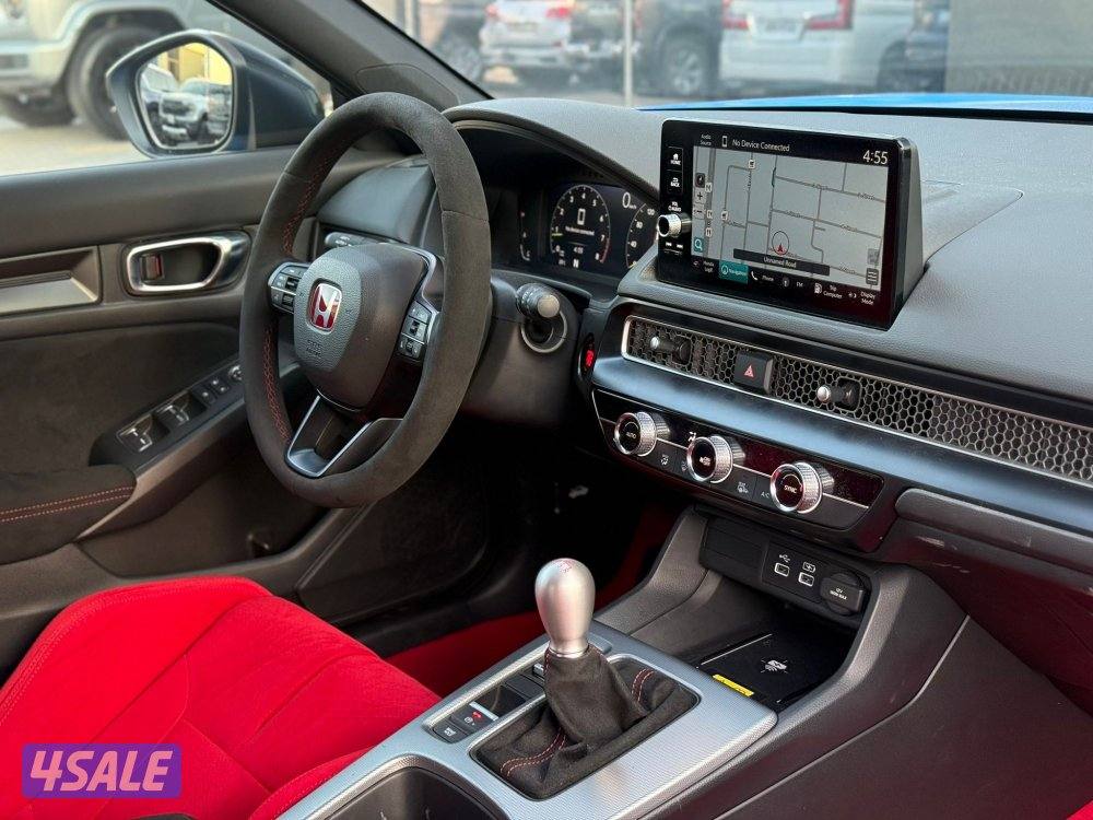 HONDA CIVIC R _2024 عداد 6الاف فقط6