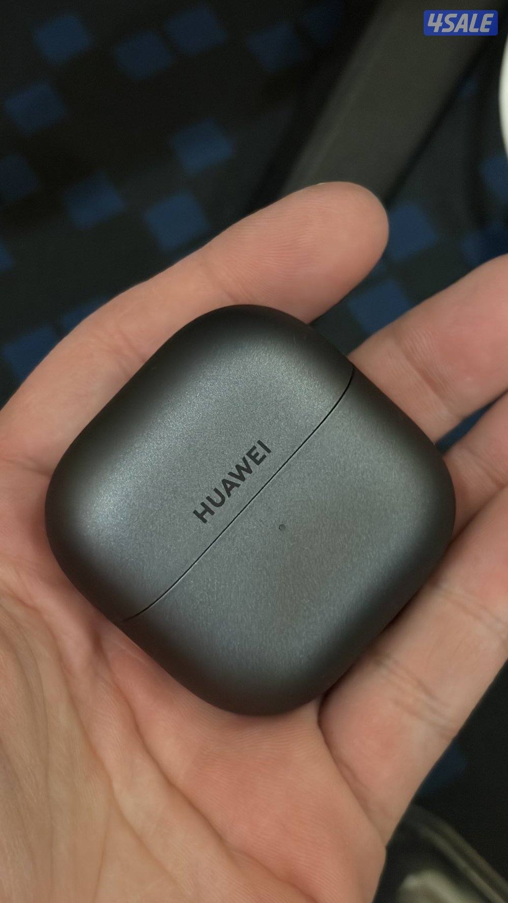 للبيع سماعة هواوي جديده من الغانم لابسها مرتين فقط وماجازتلي0