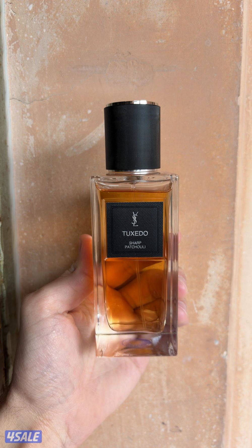 للبيع عطر توكسيدو سالوران0